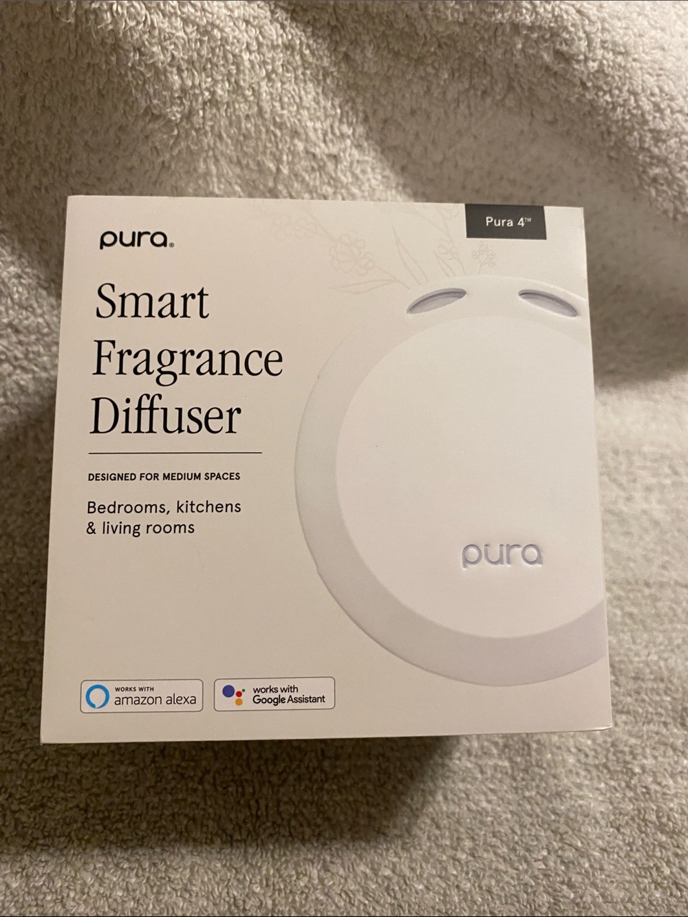 Pura 4 White Smart Fragrance Diffuser Packaging